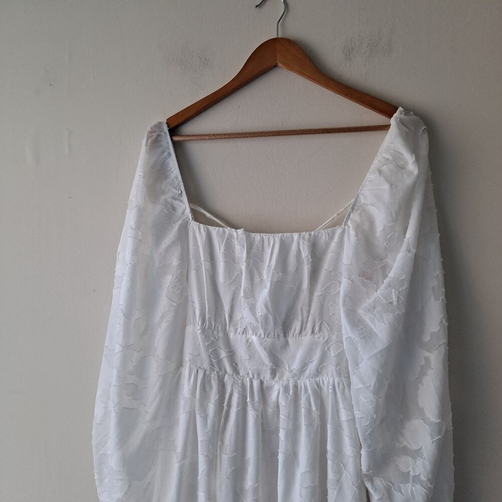 Lulus Flirtatious Nature Dress Floral Jacquard Lace-Up Midi White Women's Size M - Picture 7 of 13